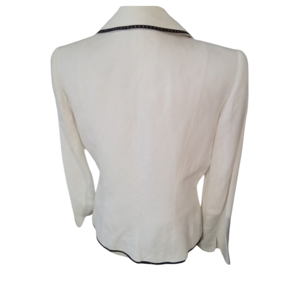 Tahari Arthur S. Levine White w/ Black Trim Linen Two Piece Set Sz 10P - Picture 3 of 16